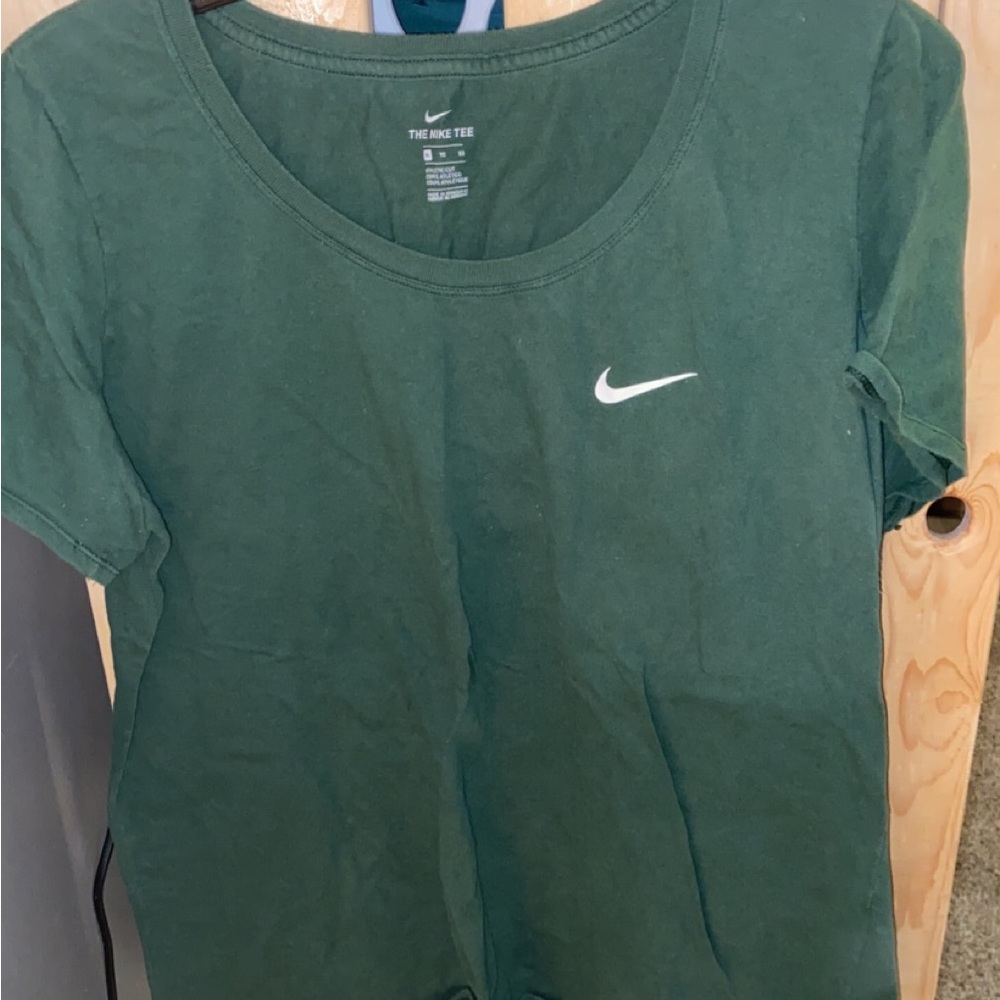 Nike tee shirt